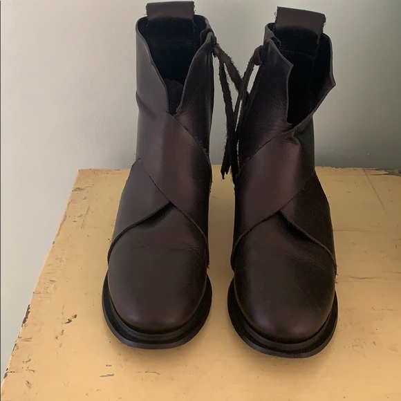 Petrucha handmade black leather boots - Picture 2 of 8